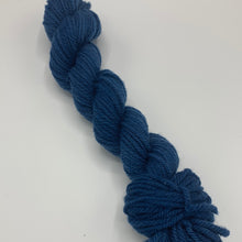 Load image into Gallery viewer, Columbia - Aran/Bulky