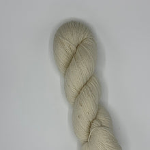 Load image into Gallery viewer, Romeldale* - fingering -460 yds
